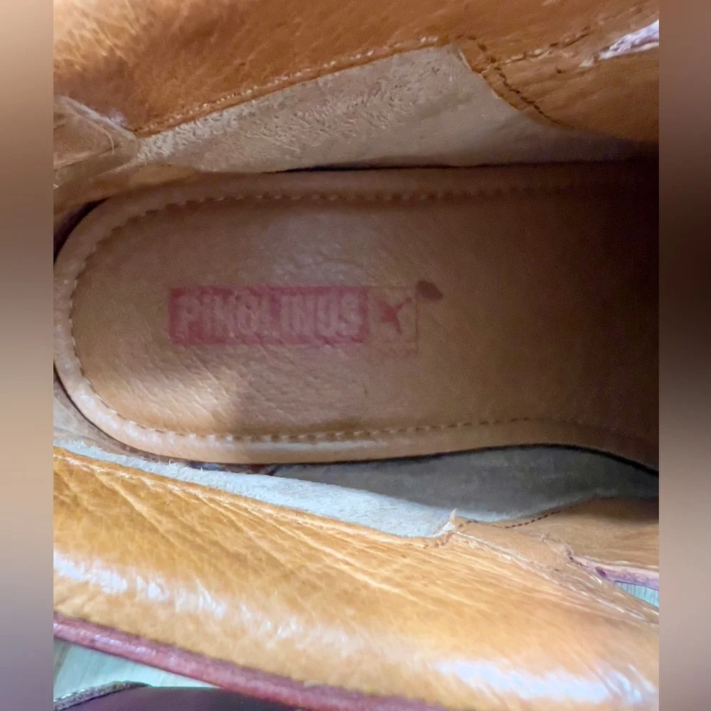 Pikolinos‎ shoes